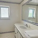 Yo-house