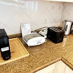 Yo-house Costa de Caparica