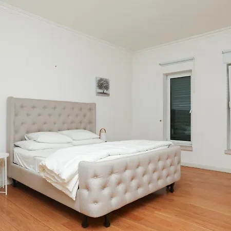 Yo-house Villa
