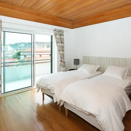 Yo-house Costa da Caparica