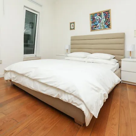 Yo-house Costa da Caparica