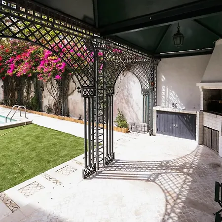 Yo-house Villa