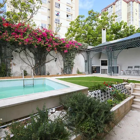Yo-house Villa Costa da Caparica