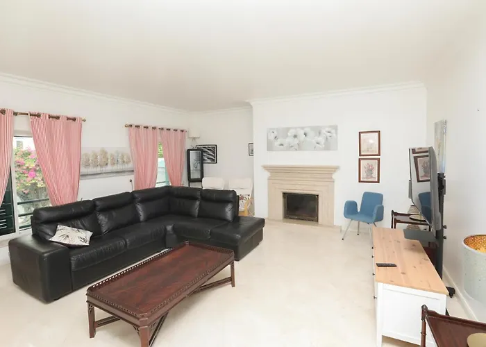 Yo-house Costa de Caparica