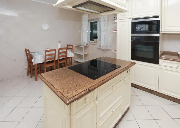 Yo-house * Costa de Caparica