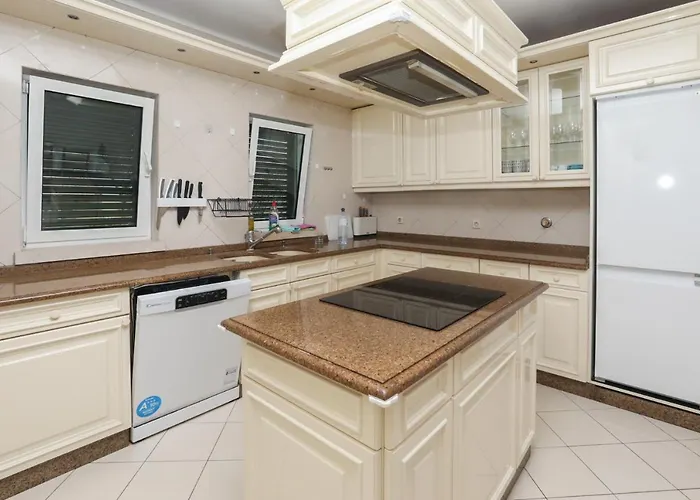 Yo-house Costa de Caparica